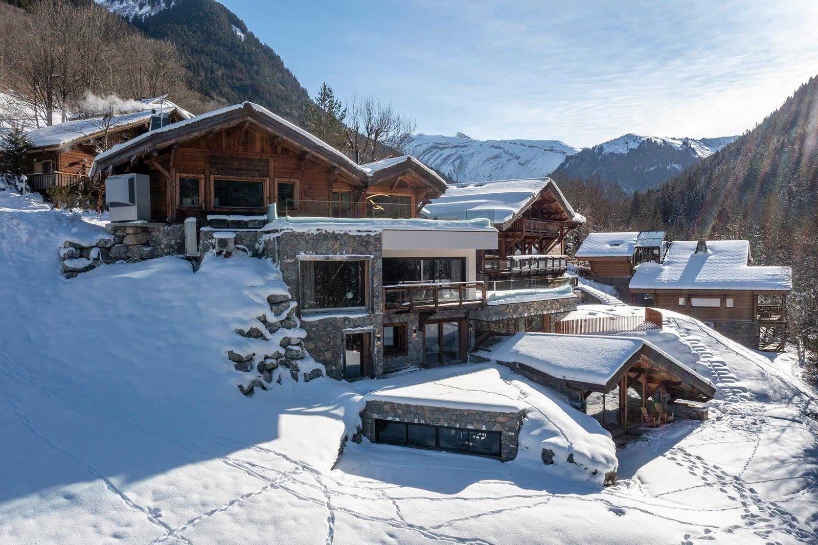 Gallery Detail: Morzine Luxury Chalets Morzine Luxury Ski Holidays